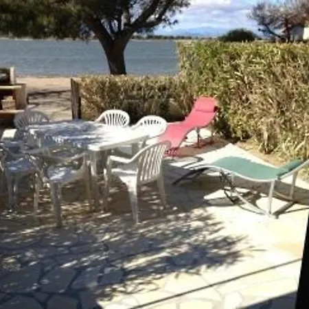 2 Pieces Climatise, Terrasse, Parking, Face Au Marin, A 900m De La - Port - Fr-1-81-66 Apartment *