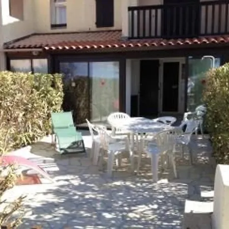 Apartment 2 Pieces Climatise, Terrasse, Parking, Face Au Marin, A 900m De La - Port - Fr-1-81-66 *